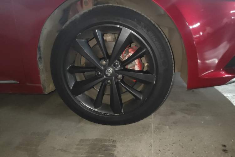 Used MG 6 2019 20T Automatic Sport Edition Right Front Wheel Hub