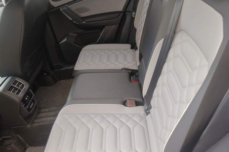 Used Volkswagen Tayron 2023 380TSI Four-Wheel Drive R-Line High-Energy Version