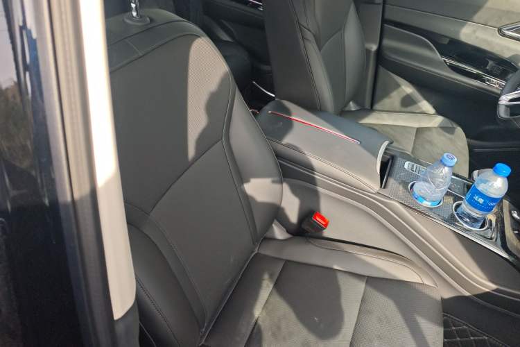 Used Hongqi HS3 PHEV 2025 Model 117km Jingwei Edition