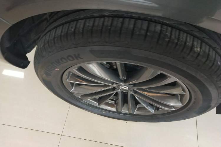 Used CHANGAN UNI-K 2023 2.0T Two-Wheel Drive YueShang Trim