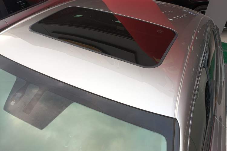 Used Lexus IS 2017 300 FENGSHANG Edition Roof