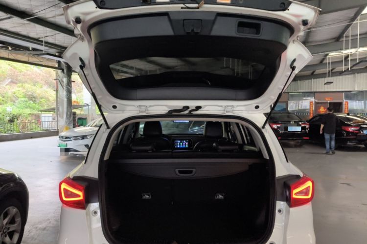 Used GAC Trumpchi GS3 2017 150N Automatic Elite Edition Trunk