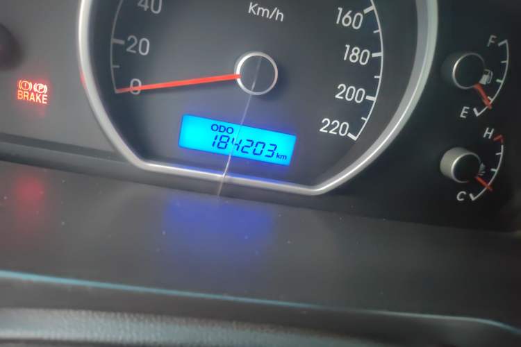 Used Hyundai Celesta 2011 1.6L Manual Comfort Edition