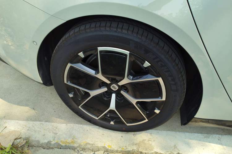 Used Xiaomi Auto SU7 2024 Rear-Drive Long-Range Intelligent Driving Version
