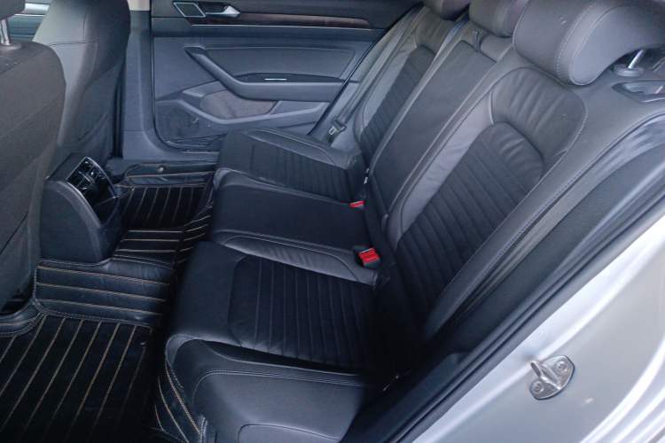 Used Volkswagen Magotan 2019 330TSI DSG Leading Model China VI Standard
