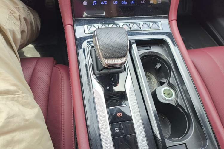 Used Hongqi H5 2024 1.5T DCT Smart Connect Flagship Edition
