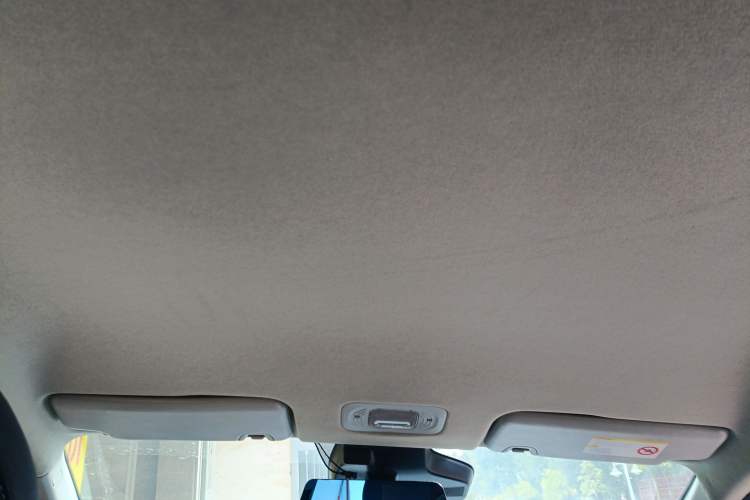 Used AION Y 2023 Younger