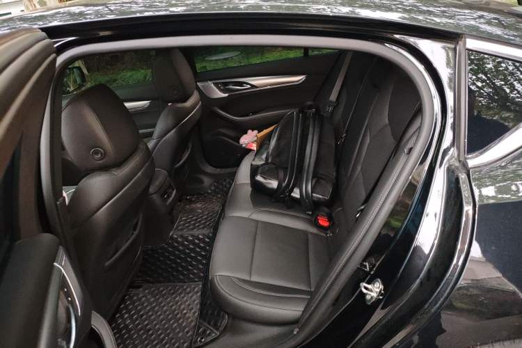 Used Cadillac CT5 2022 28T Luxury Edition Left Rear Seat