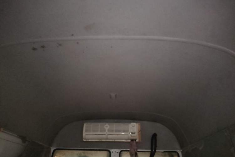 Used Iveco Daily 2017 2.8T V35 Cargo Van Mid-Roof 3/6 Seats 43S5
