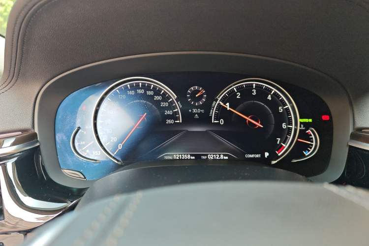 Used BMW 5 Series 2018 525Li Luxury Package