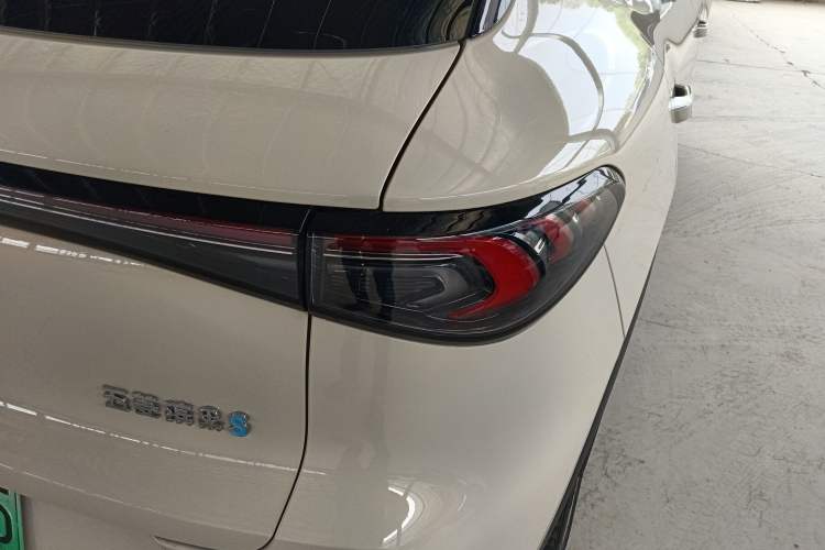 Used Wuling Bingo S 2025 Model 325km Deluxe Edition