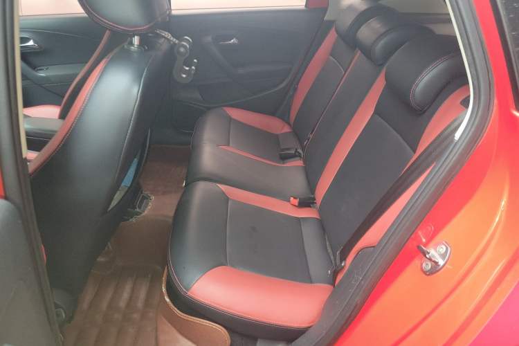 Used Volkswagen Polo 2014 1.4L Manual Comfort Edition