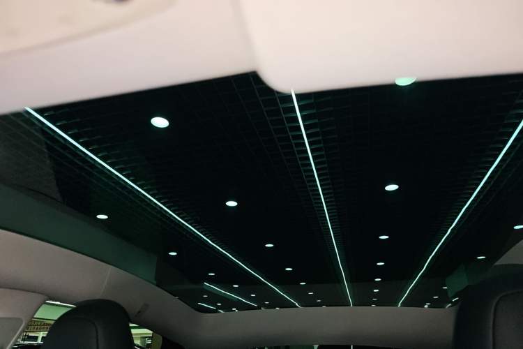 Used Tesla Model Y 2023 Rear-Wheel-Drive Version