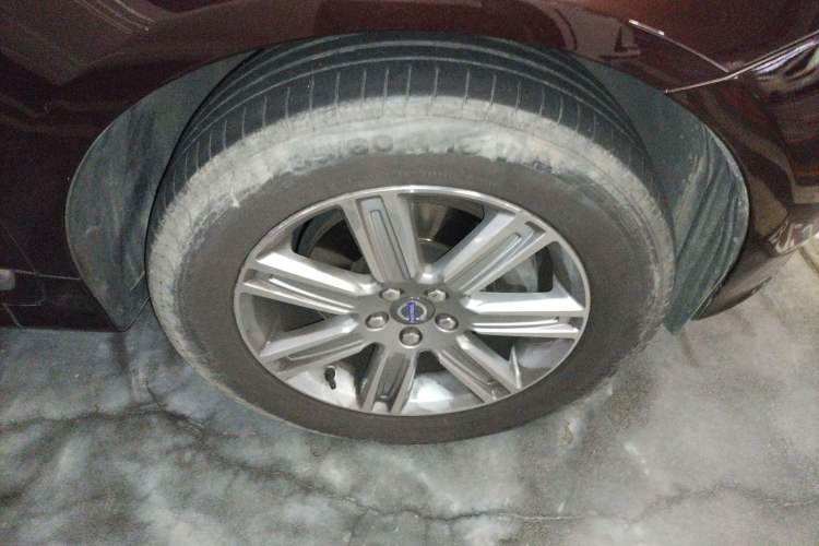 Used Volvo XC60 2017 T5 AWD Smart Range Edition Exterior 1