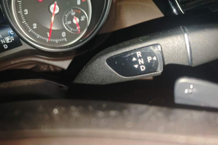 Used Mercedes-Benz GLE 2017 GLE 320 4MATIC Luxury Model