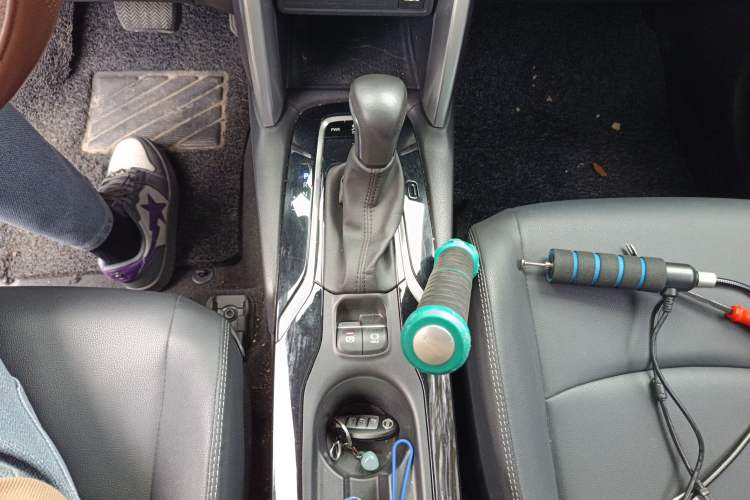 Used Toyota Corolla Cross 2022 2.0L Deluxe Edition Gear Lever