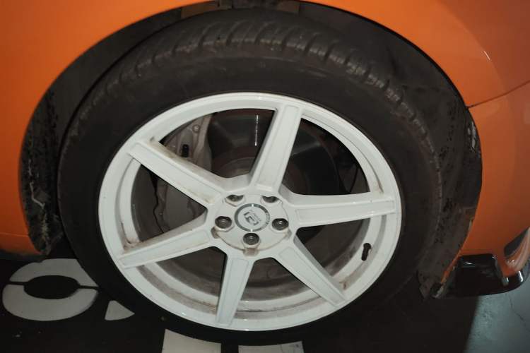 Used Ford Mustang 2019 2.3L EcoBoost Right Front Wheel Hub