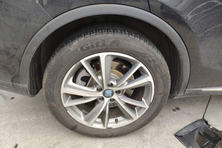 Used BYD Tang New Energy 2019 DM 2.0T All-Wheel Drive Smart Connectivity Enjoyment Model 7 Seats China VI Standard