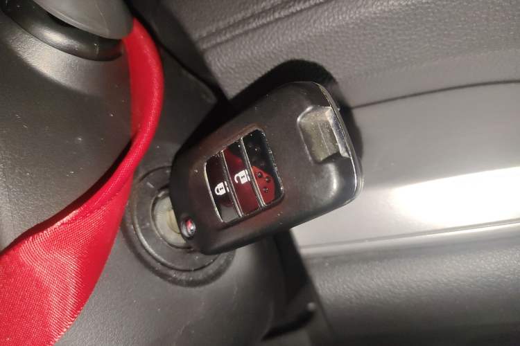 Used Honda CR-V 2016 2.0L Two-Wheel Drive Classic Edition
