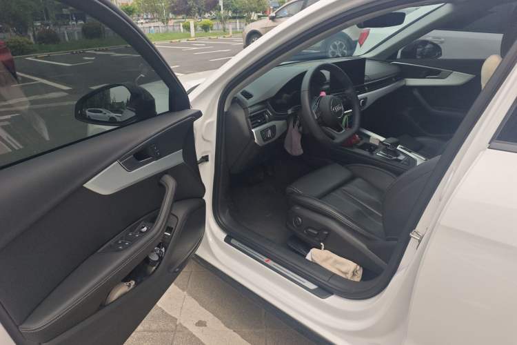 Used Audi A4L 2023 40 TFSI Luxury Dynamic Model Driver Seat