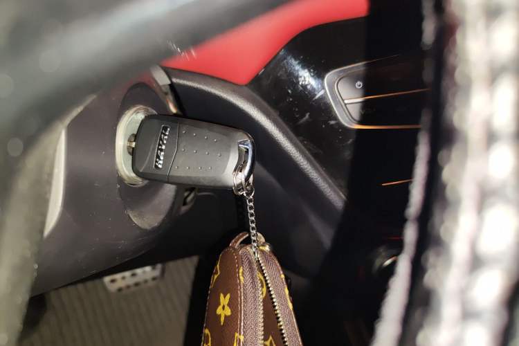 Used Haval H1 2015 1.5L AMT Luxury Model