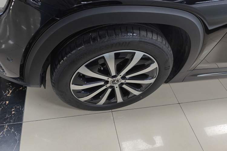 Used Mercedes-Benz GLB 2024 Refresh GLB 220 Fashion Edition Left Front Wheel Hub