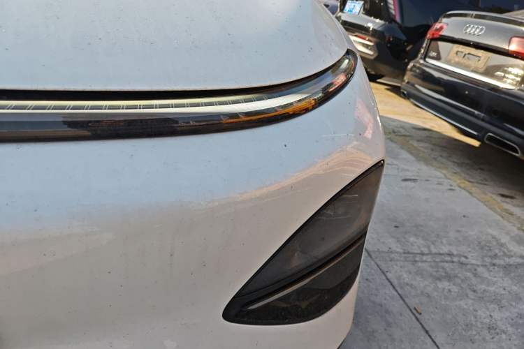 Used XPeng G6 2025 625 Long-Range Max Flagship Edition Left Front Headlight