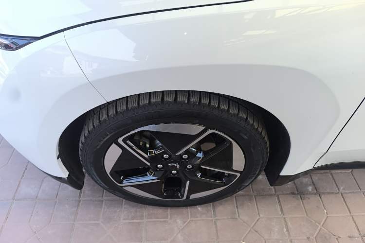 Used Wuling Xingguang 2025 150 km Smart Advanced Version
