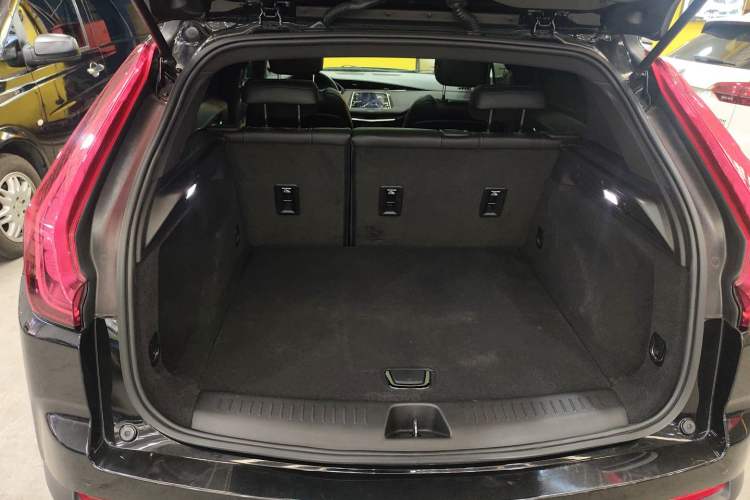 Used Cadillac XT4 2018 28T Two-Wheel Drive Tech Version
