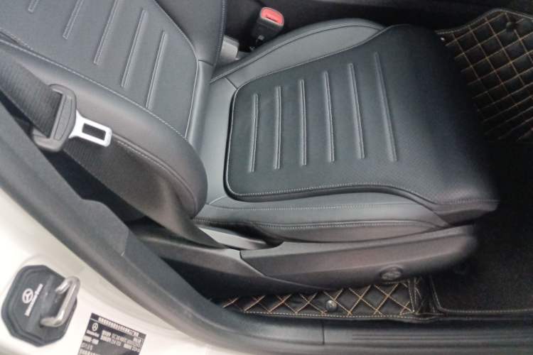 Used Mercedes-Benz GLC Coupe 2025 GLC 260 4MATIC Coupe SUV