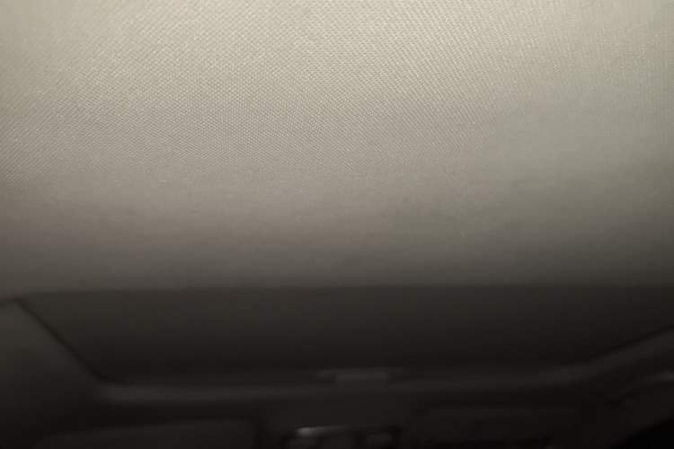 Used Geely Auto Emgrand GL 2018 1.8L Manual Elite Smart Connectivity Version Headliner