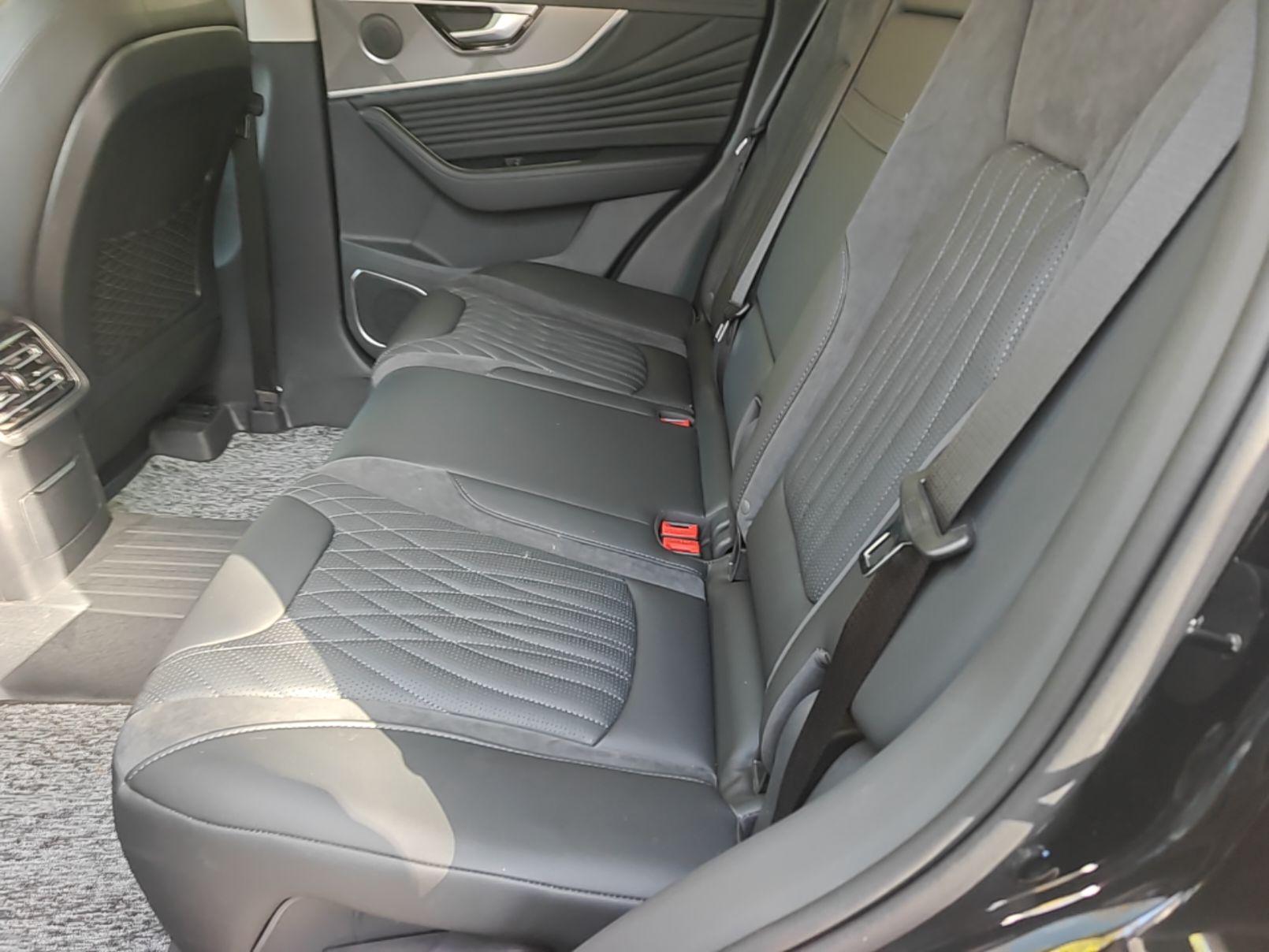 Hongqi HS5 2023 2.0T Qixiang Pro Edition — снимка 20
