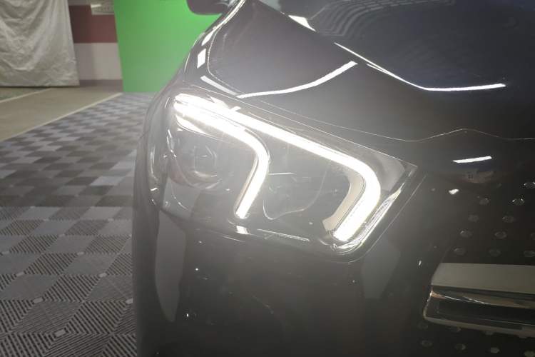 Used Mercedes-Benz GLE-Class  Right Front Headlight