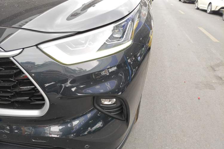 Used Toyota Highlander 2022 Dual-Engine 2.5L Four-Wheel Drive Prestige Version 7 Seats
