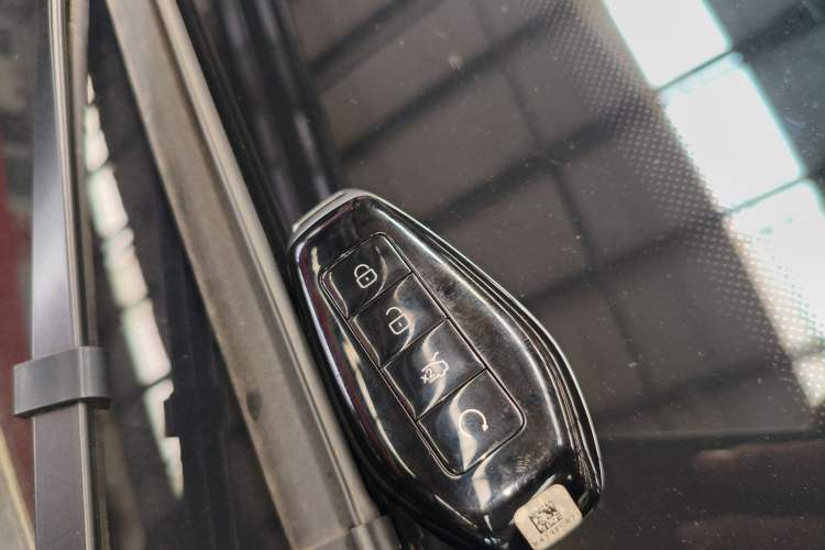 Used Denza Z9 2024 1100 km All-Wheel-Drive Ultra Version