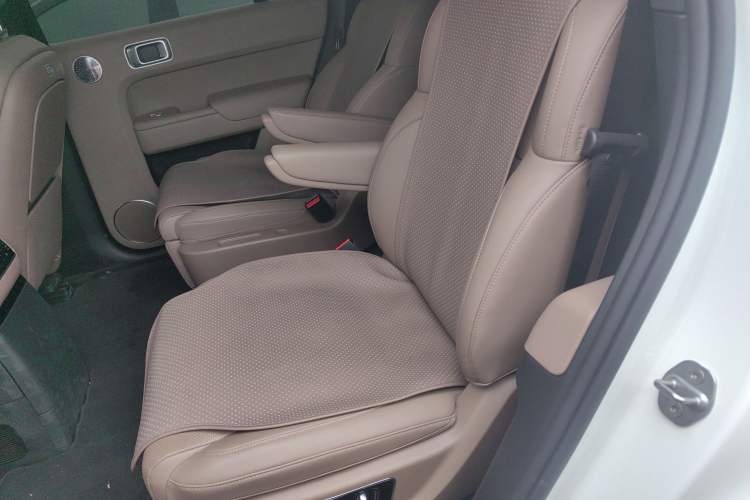 Used Li Auto L9 2025 Pro Smart Refreshed Edition
