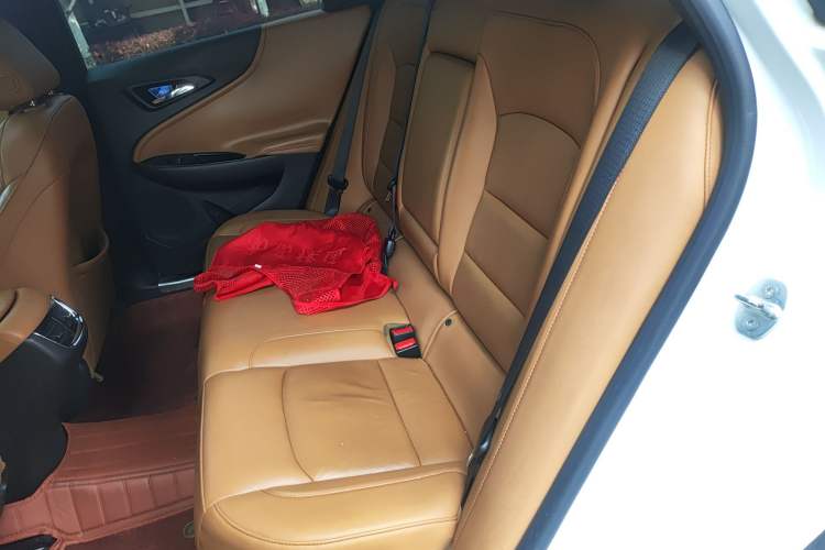 Used Chevrolet Malibu XL 2016 1.5T Dual-Clutch Ruichi Edition Left Rear Seat