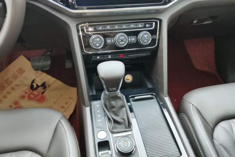 Used Volkswagen Teramont 2019 530 V6 Four-Wheel Drive Flagship Model China VI Standard Gear Lever