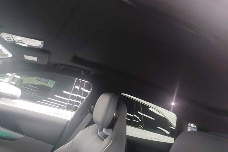 Used Lynk & Co 08 EM-P 2025 245km Ultra-Long Range Halo
