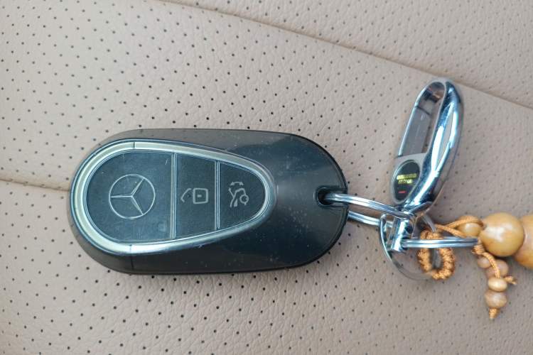 Used Mercedes-Benz E-Class 2024 E 260 L Vehicle Key