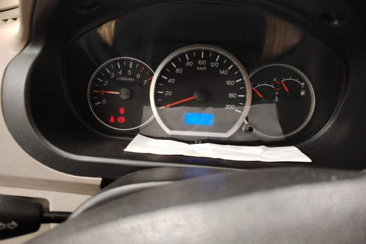 Used Wuling Hongguang 2010 1.4L Comfort Version Odometer Close Up