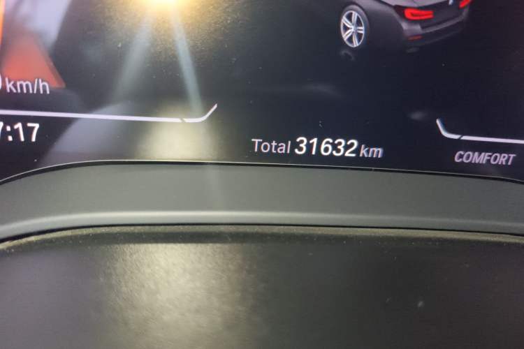 Used BMW 5 Series 2023 530Li Leading Edition Luxury Package Odometer Close Up