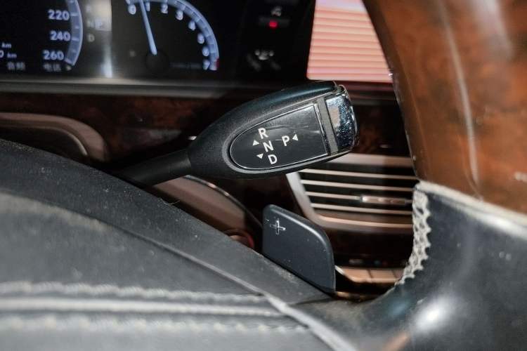 Used Mercedes-Benz S-Class 2012 S 300 L Prestige Grand Edition Gear Lever