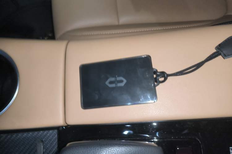 Used Hima AITO M5 2022 Extended-Range Four-Wheel Drive Ultimate Edition Vehicle Key