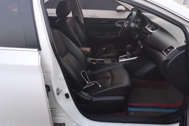 Used Nissan Sylphy 2021 Classic 1.6XL CVT Luxury Edition Right Front Seat