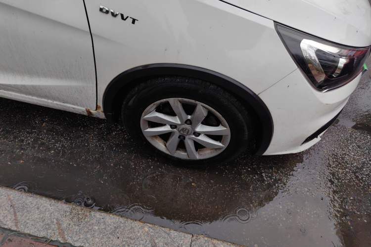 Used Baojun 310W 2017 1.5L Manual Fashion Model China V