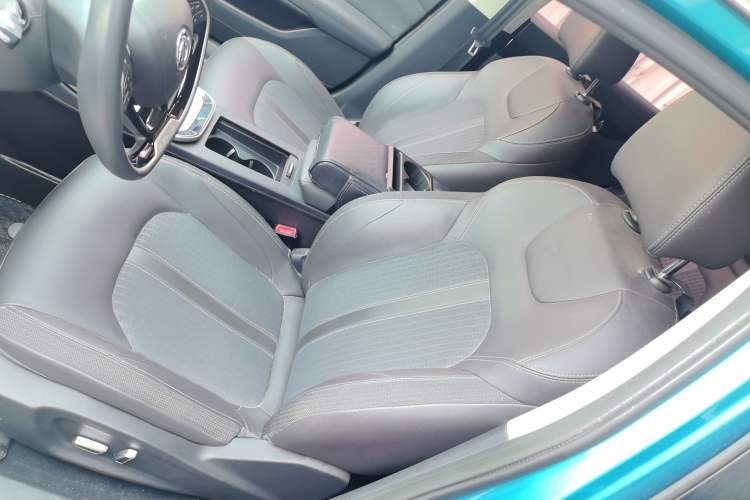 Used Dongfeng Aeolus Yixuan 2020 230T Automatic Advanced Edition
