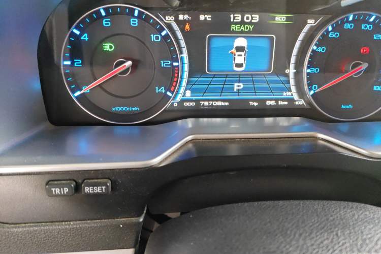 Used Geely Auto Emgrand New Energy 2017 EV300 Elite Model Odometer Close Up