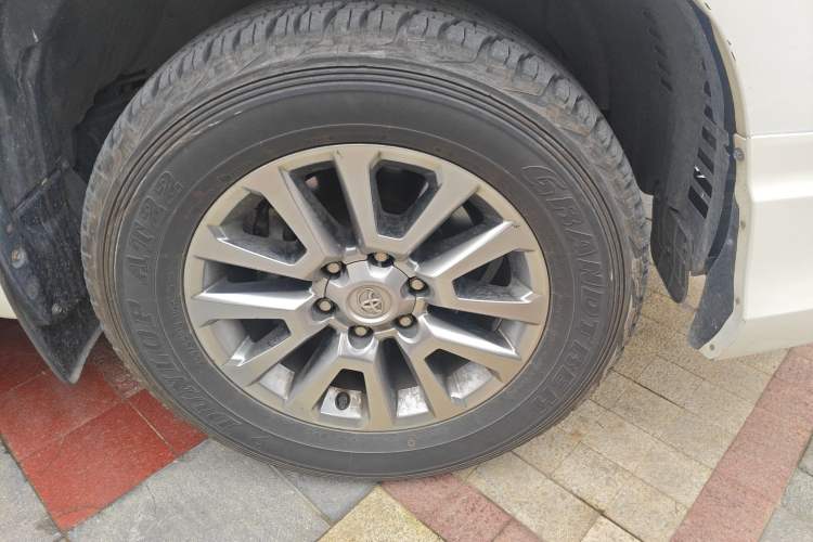 Used Toyota Prado 2018 3.5L Automatic TX-L with Rear-Mounted Spare Tire