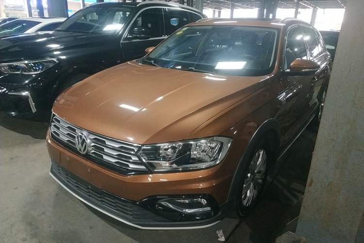 Used Volkswagen C-TREK 2018 230TSI Manual Comfort Version